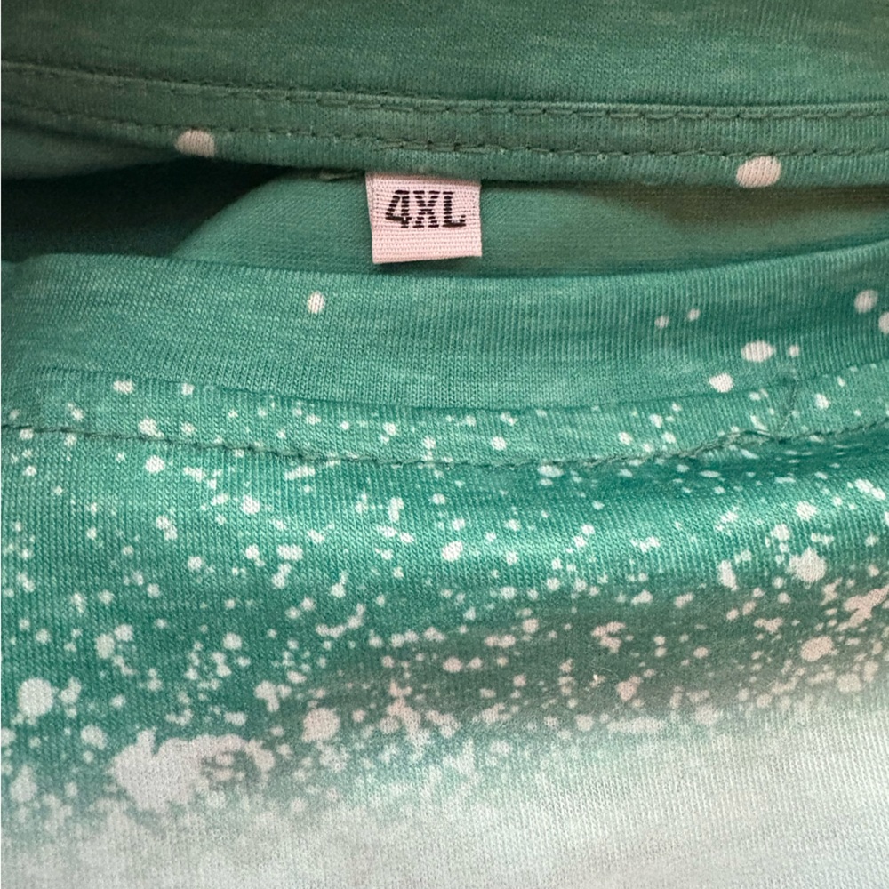 NWOT- Griswold’s Christmas tree farm 
Fun Green and White Splatter T-Shirt 4XL - Picture 7 of 8
